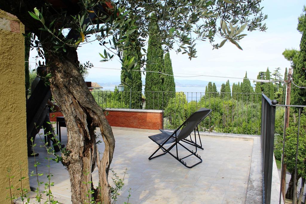 Suite Deluxe A Villa Paradiso Sirmione Exterior photo